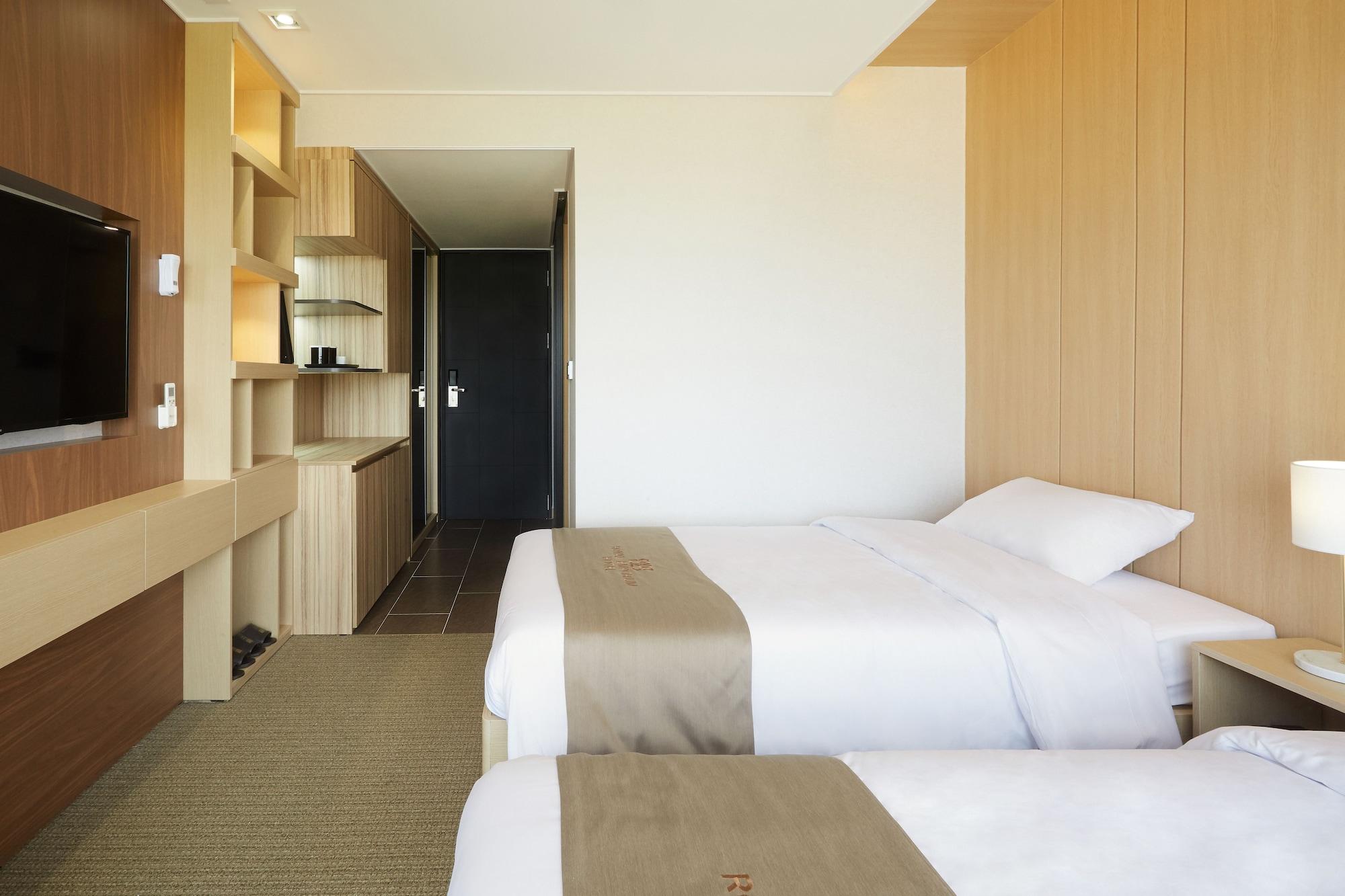 Royal Emporium Incheon Airport Hotel Bagian luar foto