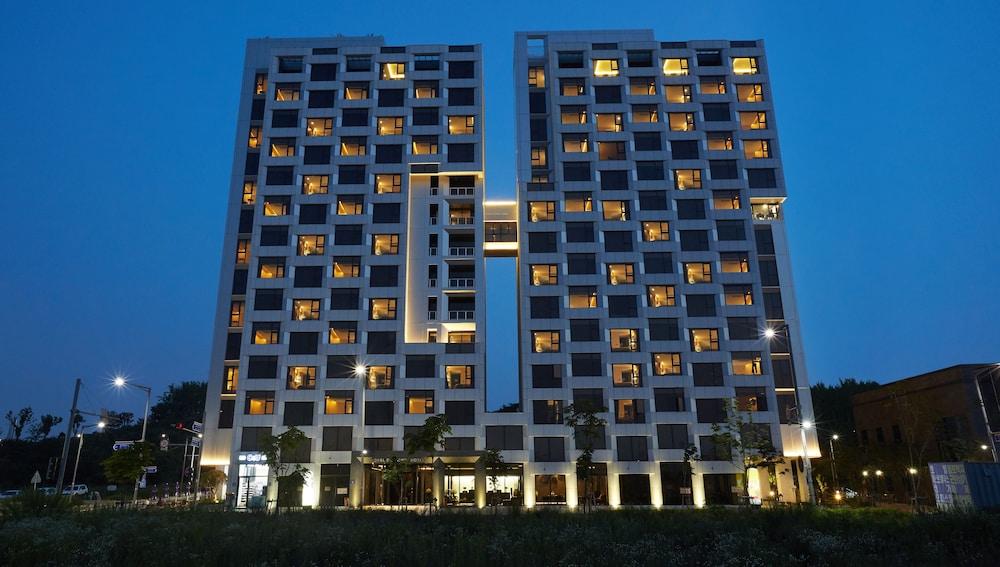 Royal Emporium Incheon Airport Hotel Bagian luar foto