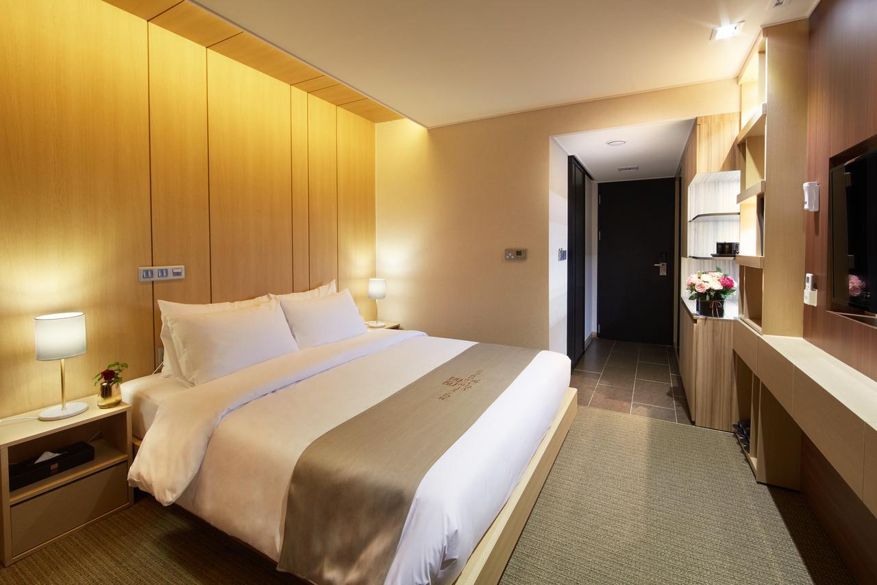 Royal Emporium Incheon Airport Hotel Bagian luar foto